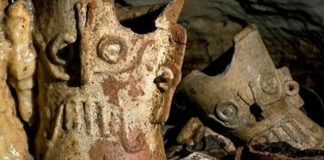 Археологи вскрыли пещеру Бога-Ягуара майя, которая простояла нетронутой 1200 лет