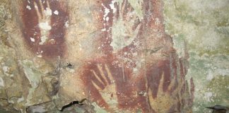 Археологи обнаружили в Индонезии самый древний рисунок в мире