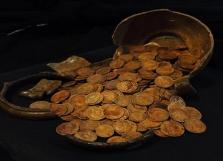 В Торжке нашли клад из 409 золотых монет позднейшей Российской империи